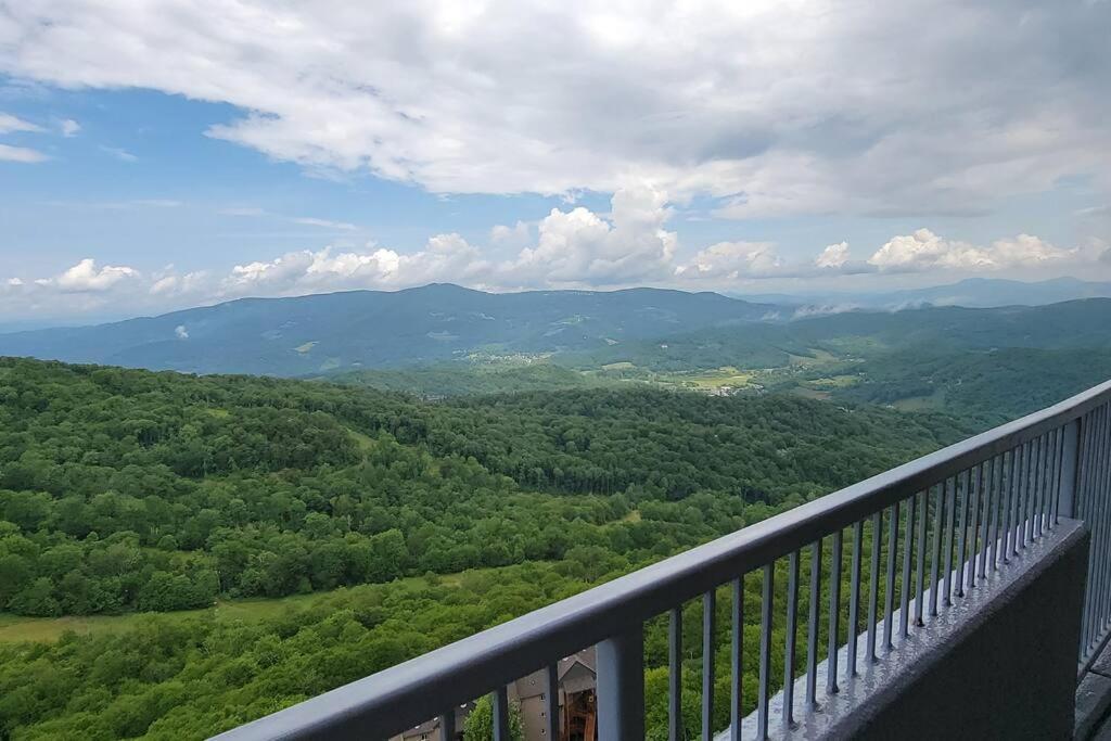 Altitude Adjustment Atop Sugar Mountain At Sugar Top Buitenkant foto